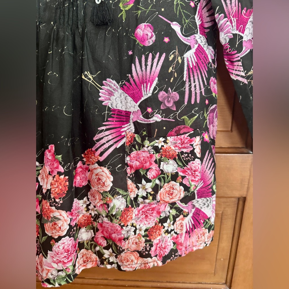 Johnny Was Nerissa 100% Silk Tunic Flower Longhorn Skull Blouse Size S, but big - Picture 4 of 9